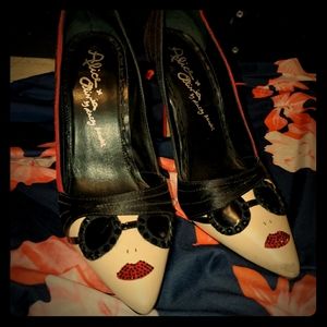 Alice and olivia designer heels